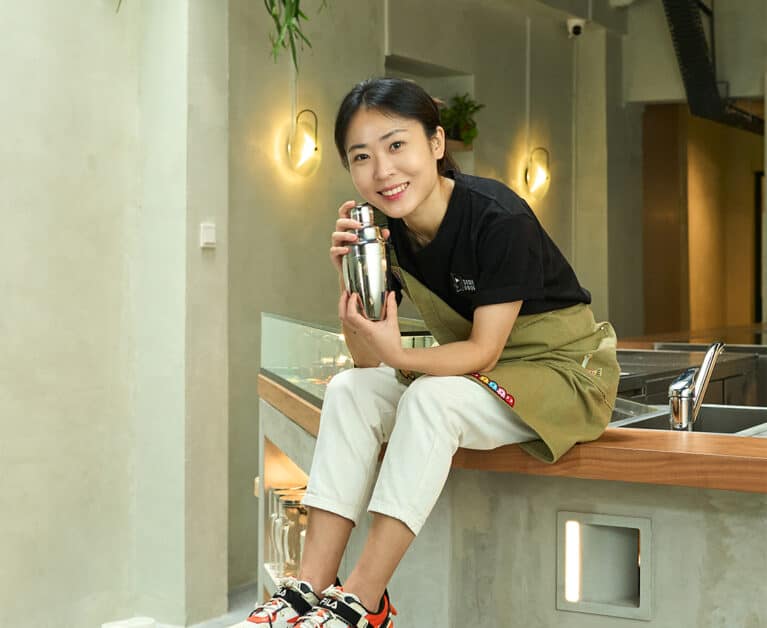 Korean bartenders in Singapore Bannie Side Door