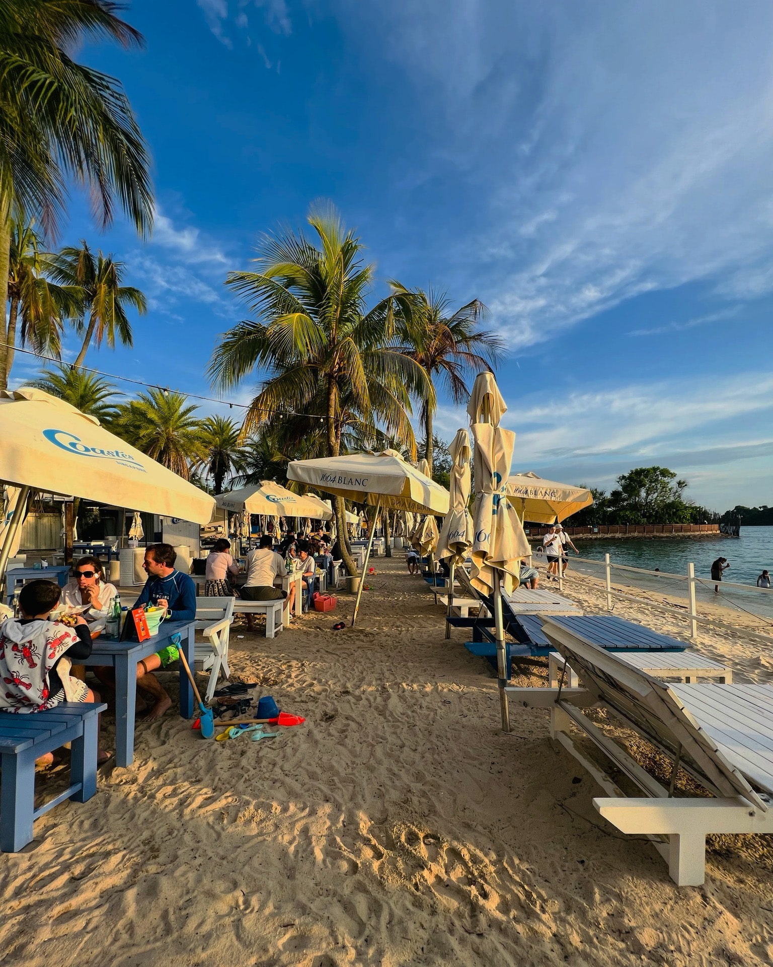 Beachfront dining setup at Coastes Sentosa for New Year’s Eve Singapore celebration