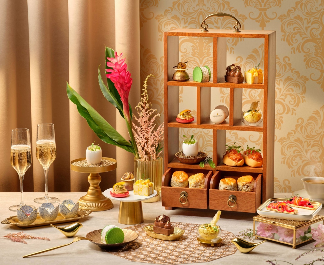 a photo of InterContinental Singapore's The Lobby Lounge - Royal Heritage Afternoon Tea (with Champagne)