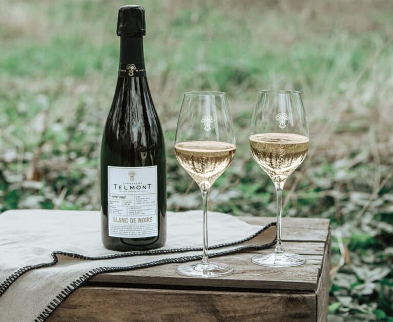 Eco-Friendly Libations: Sustainable Booze & Bars In Singapore To Green Up Your Indulgence