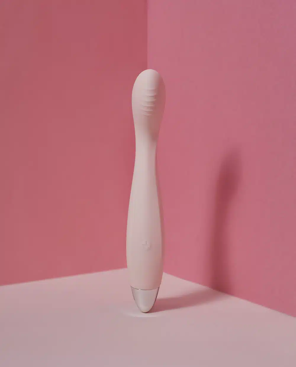 an image of dahlia skinny wand from hedonisttribe.com